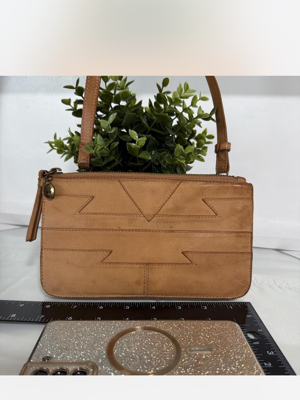 Lucky Brand Tan Leather Mini Crossbody Wristlet 💃🏼💃🏼💃🏼💃🏼💝